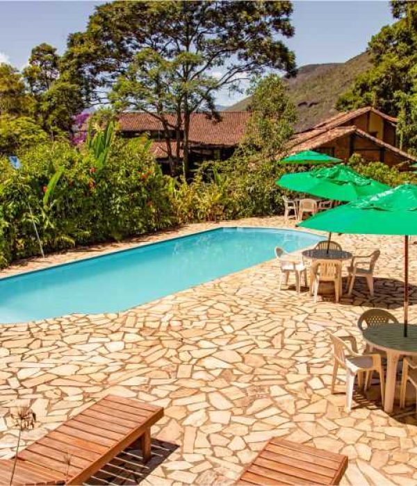 pousada araras piscina